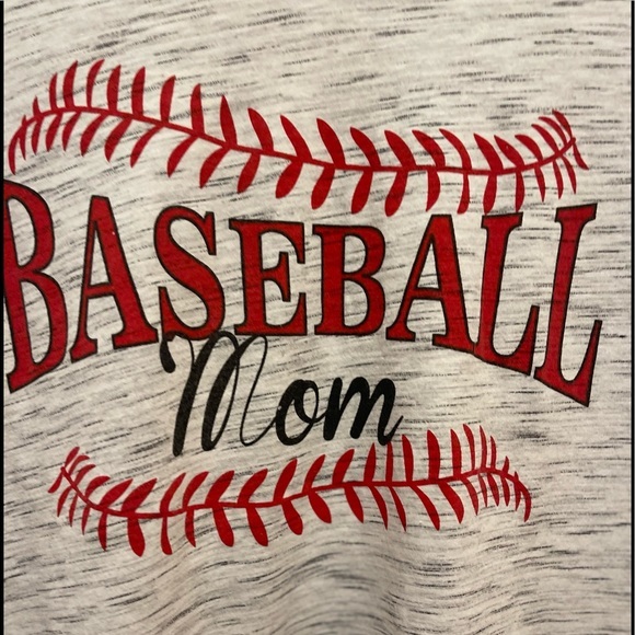 Baseball Mom T-shirt. Size Large - Picture 2 of 4